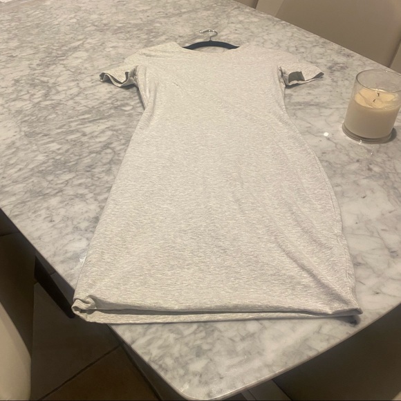 Kookai size 1 (38) dress grey. Short sleeve. Stretchy fabric. - Picture 4 of 4